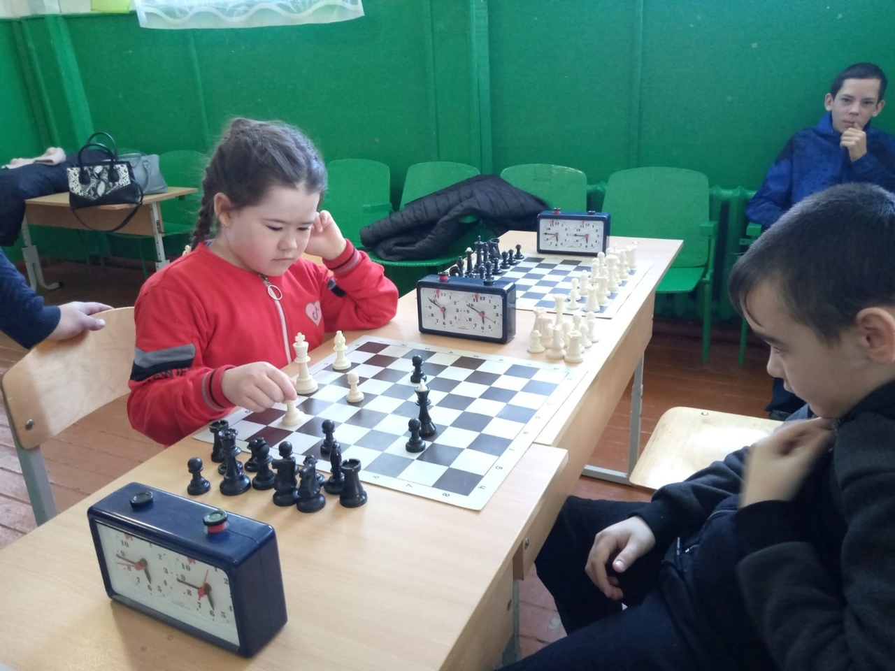 В минувшую субботу в Альменеве прошли окружные соревнования Школьной шахматной лиги..
